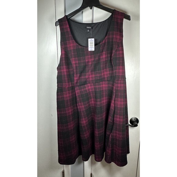 Torrid Purple Black Brushed Plaid Skater Dress SZ4 (26)  NWT - Picture 1 of 9